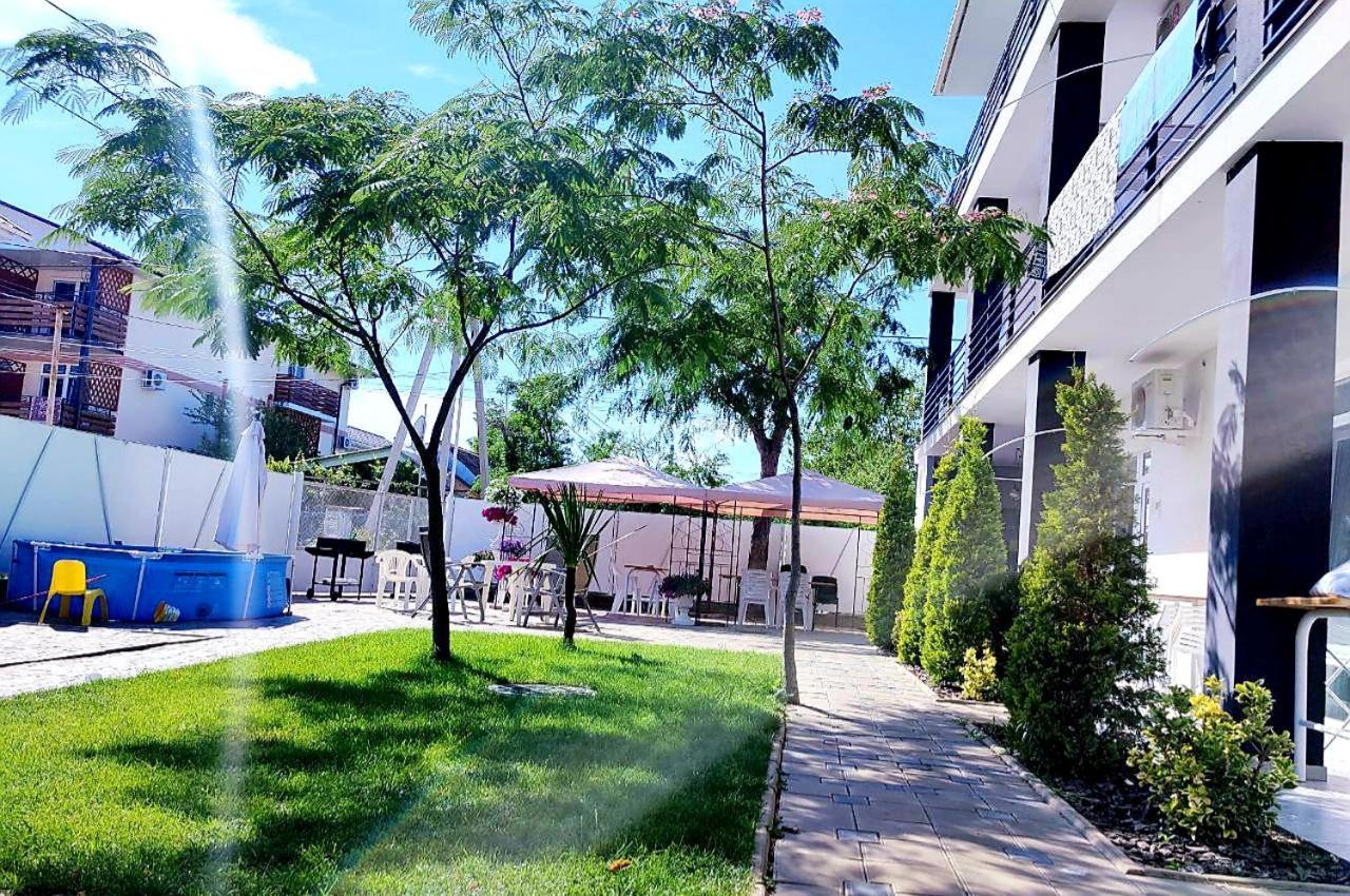 Zatokas Sun Club Hotel Exterior photo